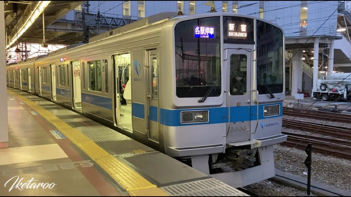 小田急線2000形　海老名駅